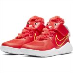 [NIKE]ナイキジュニアバスケットボールシューズナイキ チーム ハッスル D 9 LIL PS(CT4063600)(600)CHILE RED/CHILE RED-WOLF GREY-BLACK